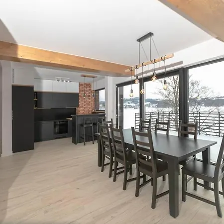 The House - Dom Nad Samym Jeziorem Roznowskim ヴィラ