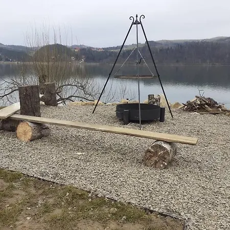 The House - Dom Nad Samym Jeziorem Roznowskim ヴィラ Znamirowice